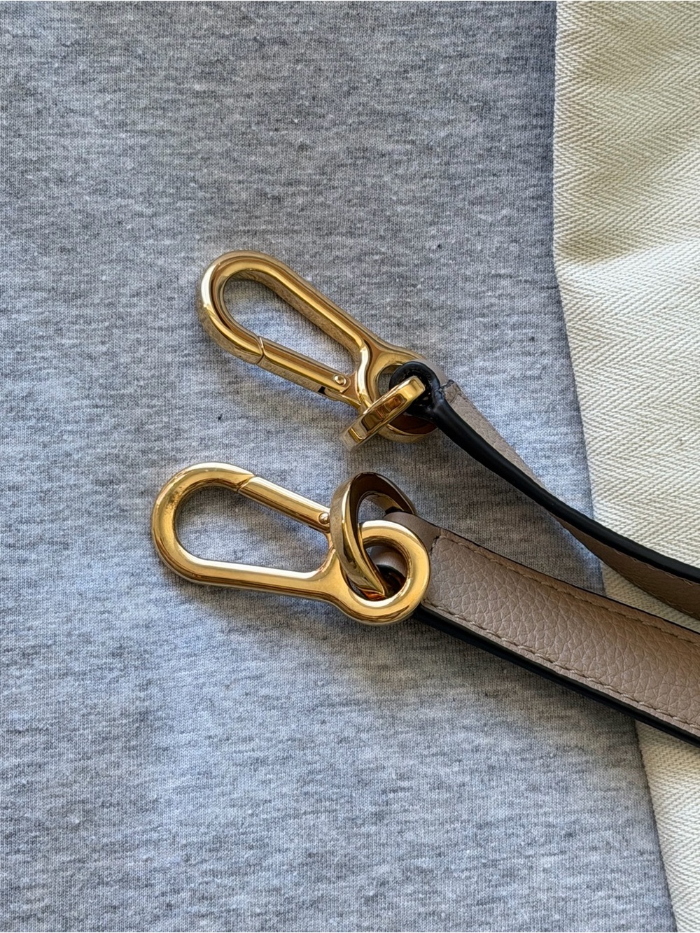 Loewe small puzzle bag in soft grained calfskin - Picture 3 of 9